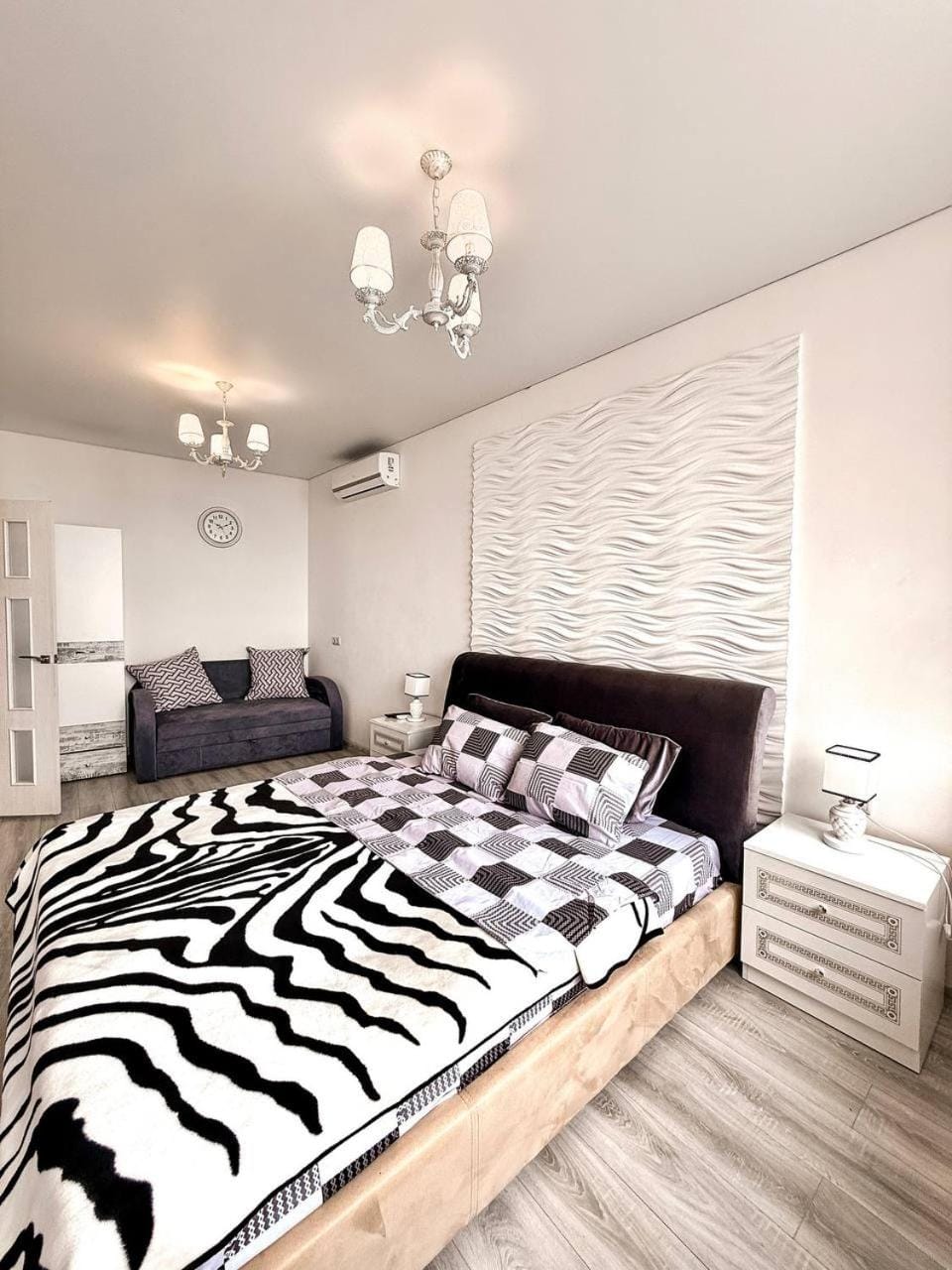 Первая линия от моря, Аркадия Apartment in Odessa