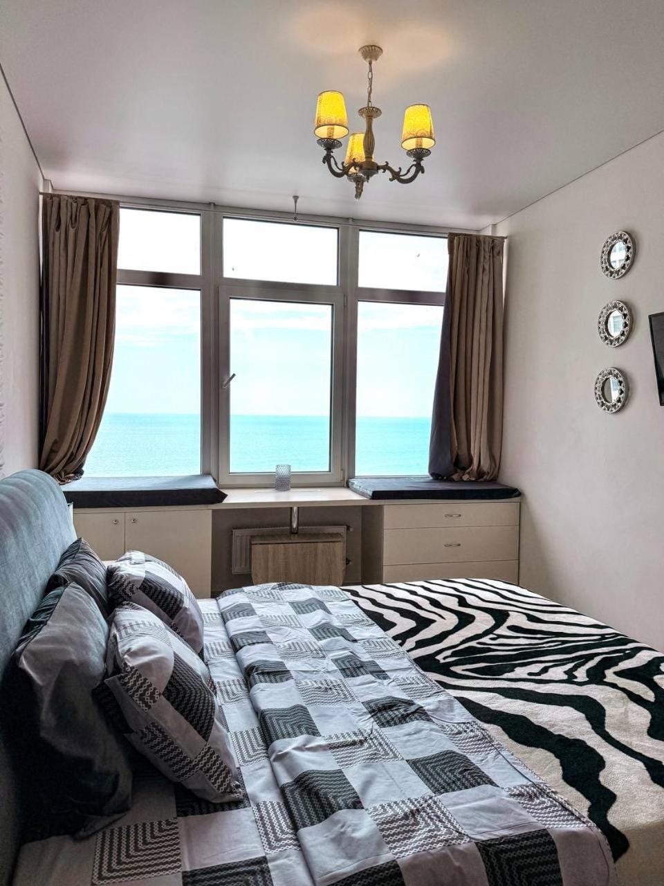 Первая линия от моря, Аркадия Apartment in Odessa