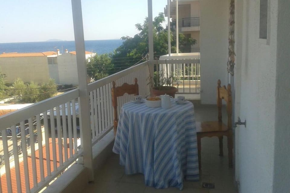 Sun House in Halkidiki