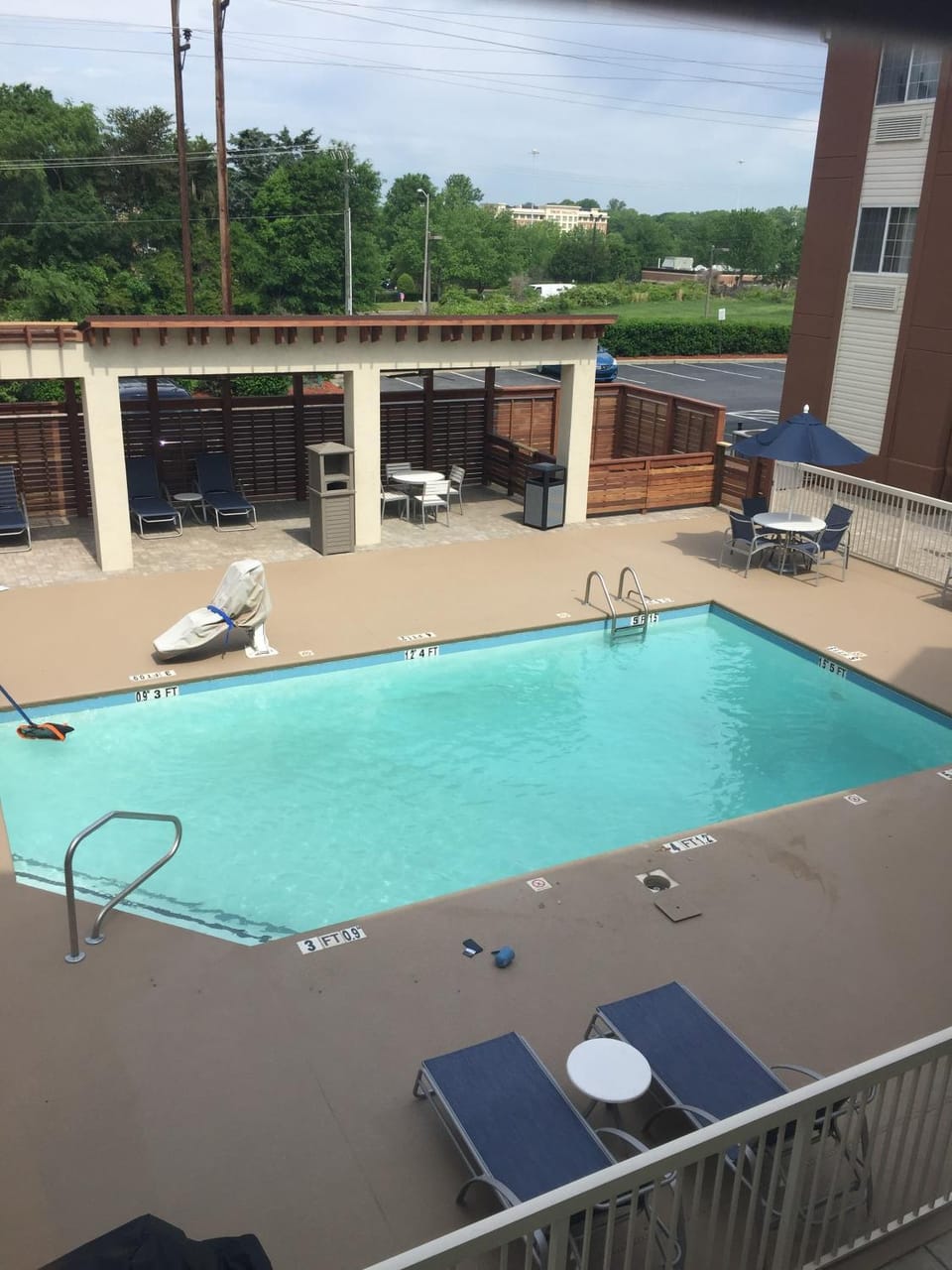 Swimming pool