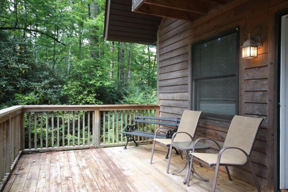 White Squirrel`s Nest · White Squirrel`s Nest in Sherwood Forest House in Tennessee