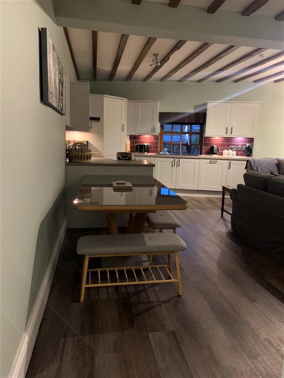 Kitchen or kitchenette, Seating area, Dining area