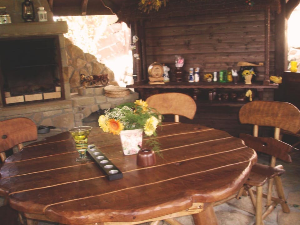 Patio, BBQ facilities