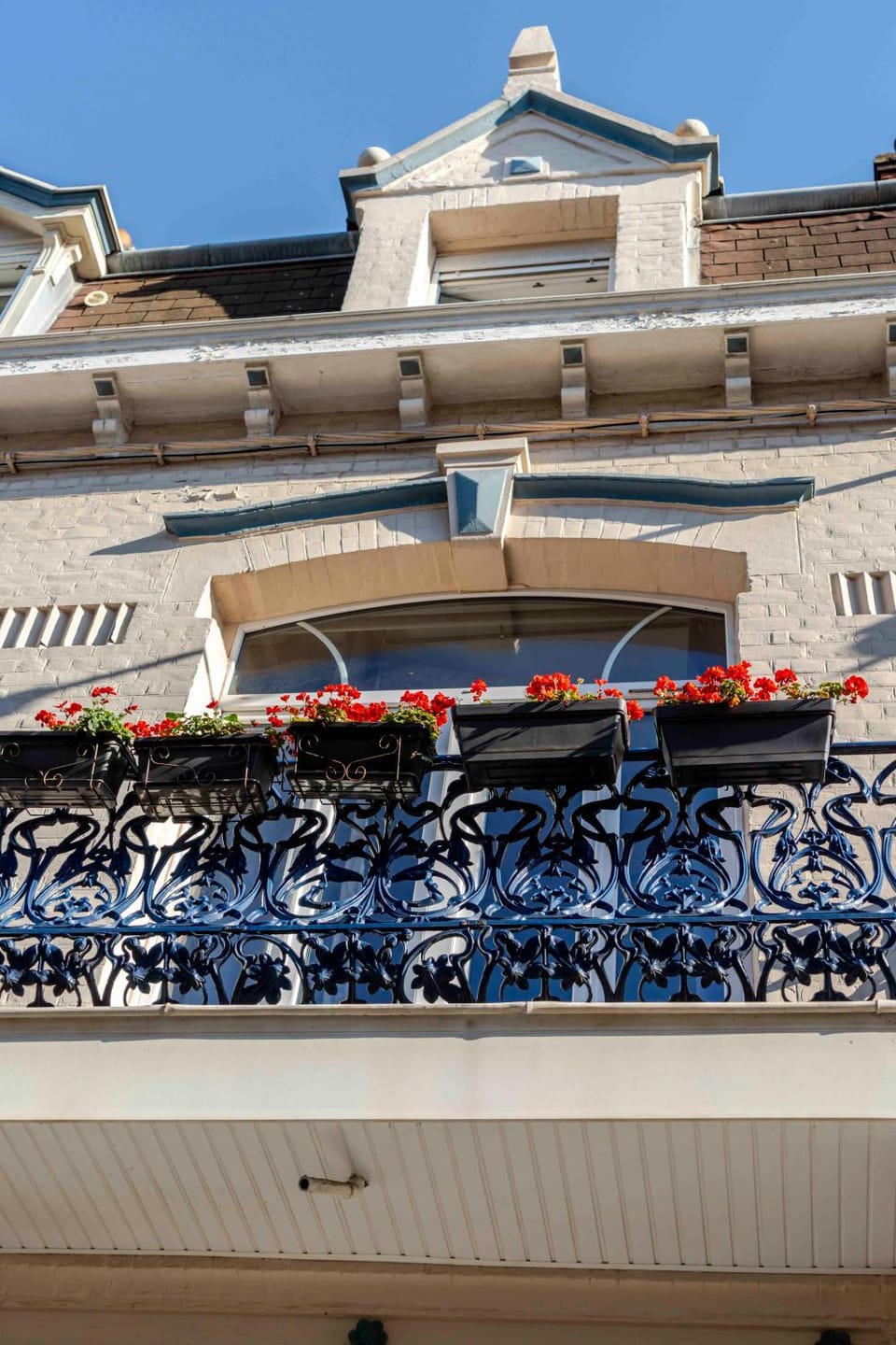Property building, View (from property/room), Balcony/Terrace, Decorative detail