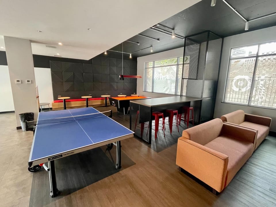 Game Room, Seating area, Dining area