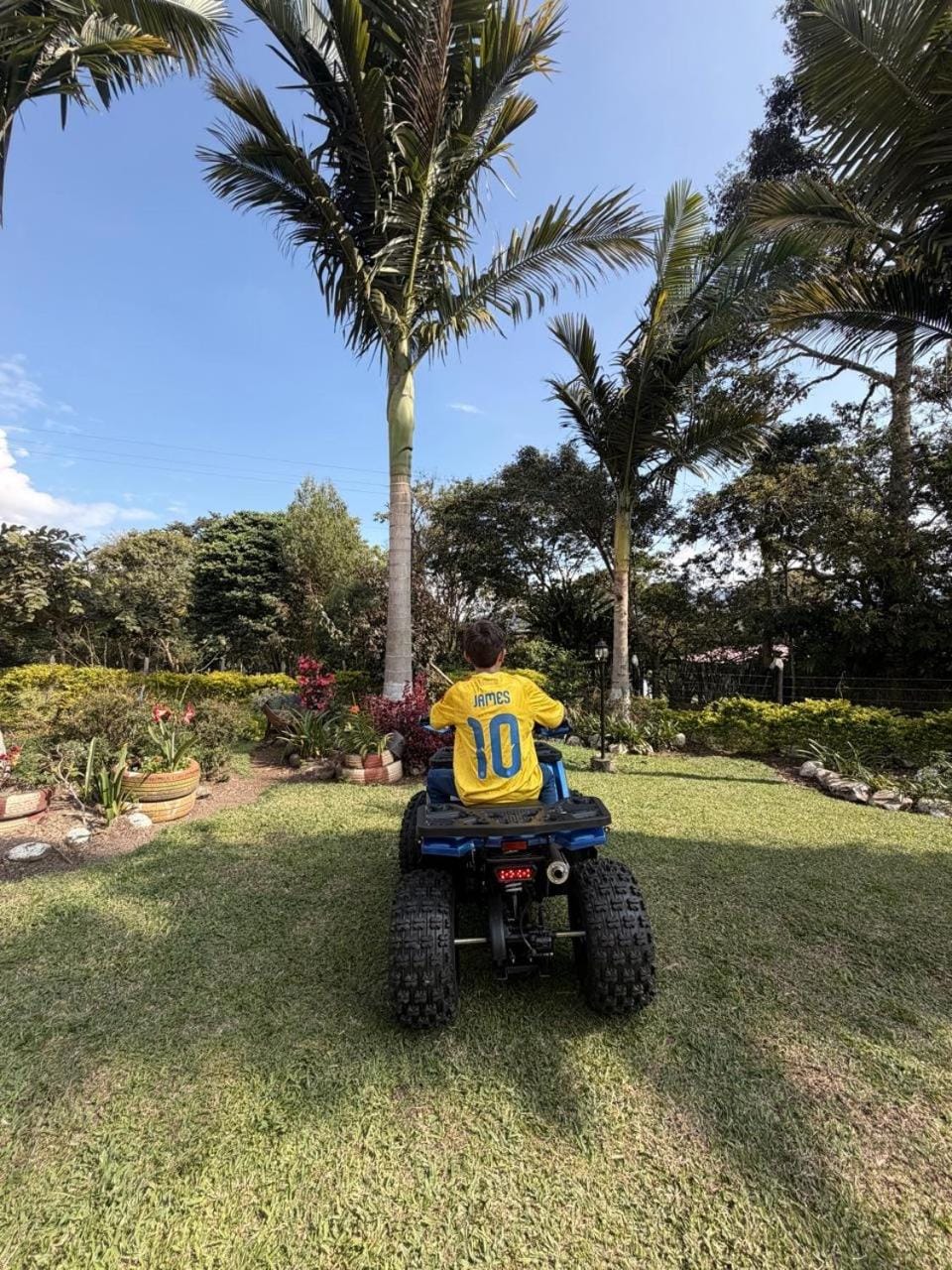 CABAÑA LOS NOGALES Bed and Breakfast in Huila, Colombia