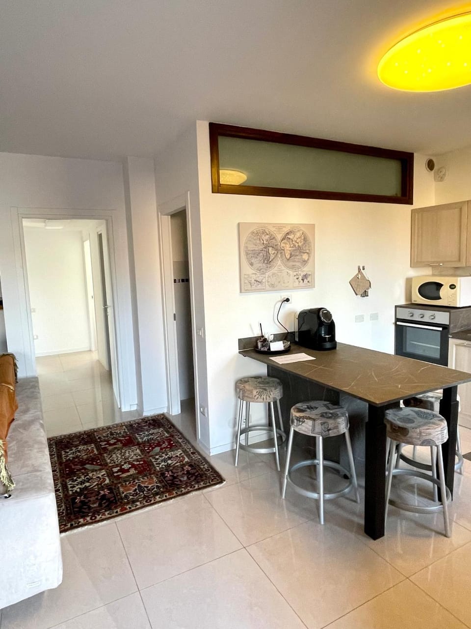 Kitchen or kitchenette, Dining area, oven, pet friendly, stove