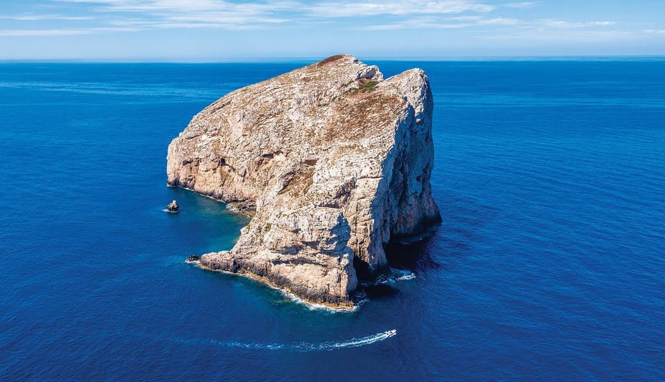 Nearby landmark, Day