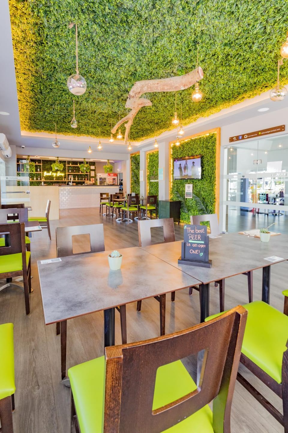 Lounge or bar