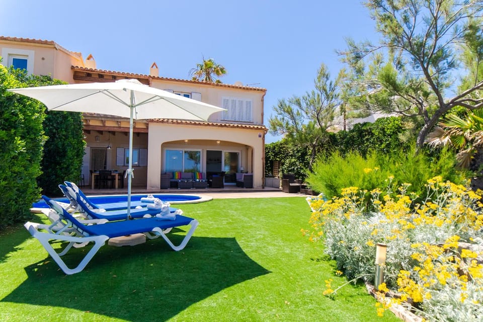 Property building, Garden