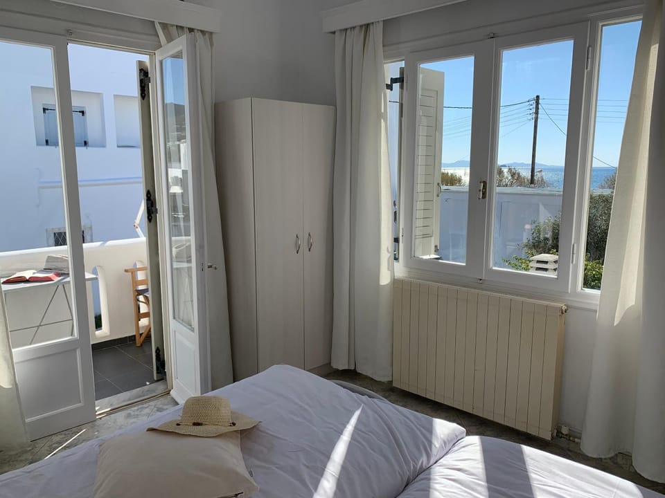 Bed, View (from property/room), Bedroom, internet, wardrobe