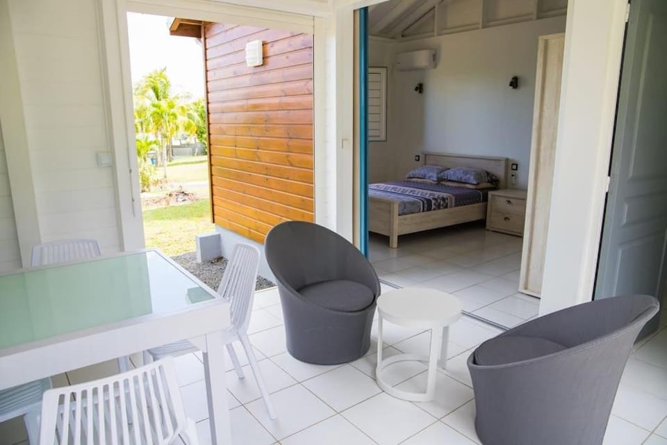 Gîte spacieux avec Jacuzzi - ****5 étoiles**** House in Leeward Islands