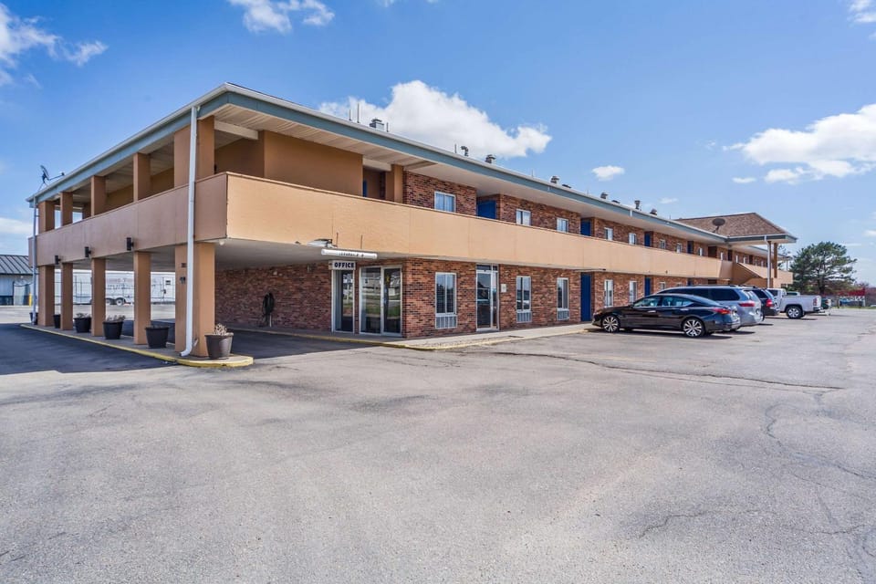 Property building, On site