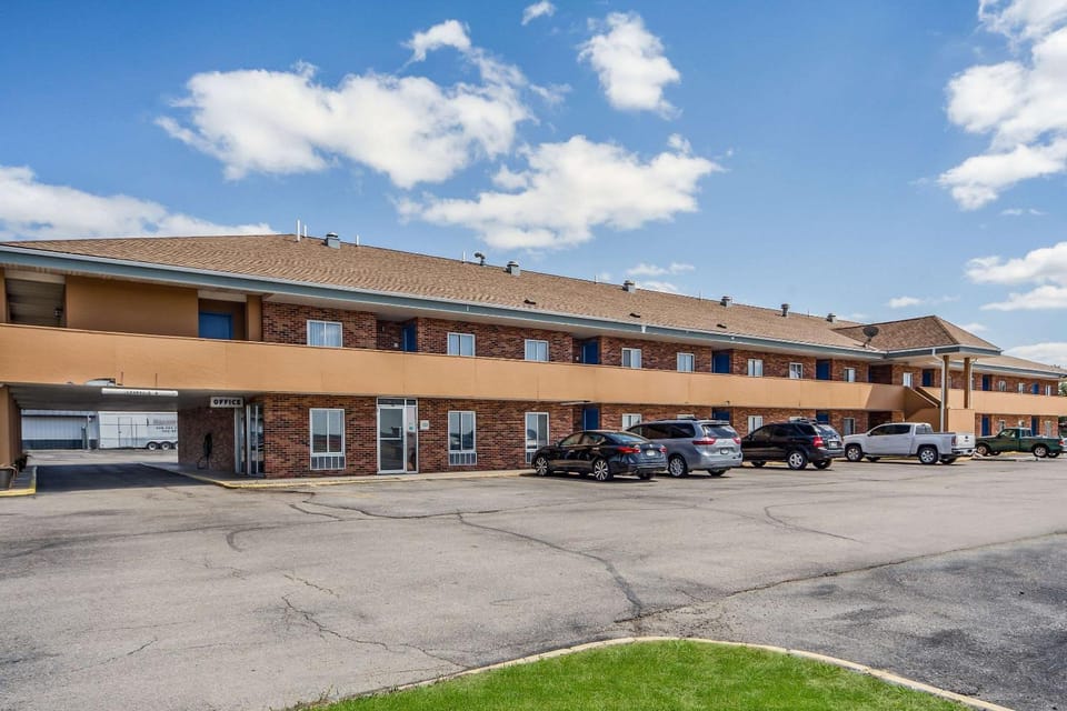 Property building, On site