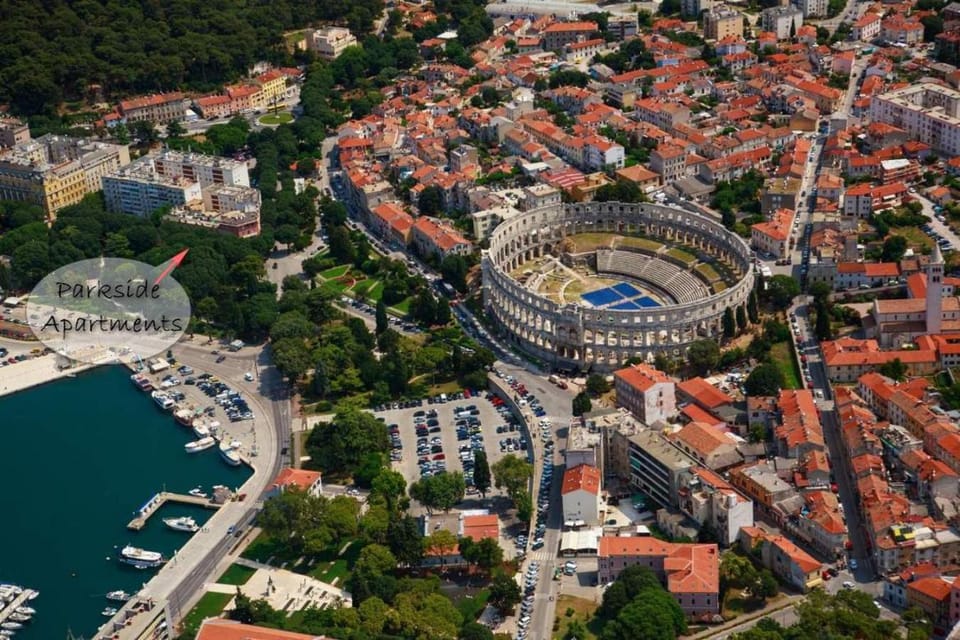 Parkside Amphitheatre Apartments with free parking Apartment in Pula