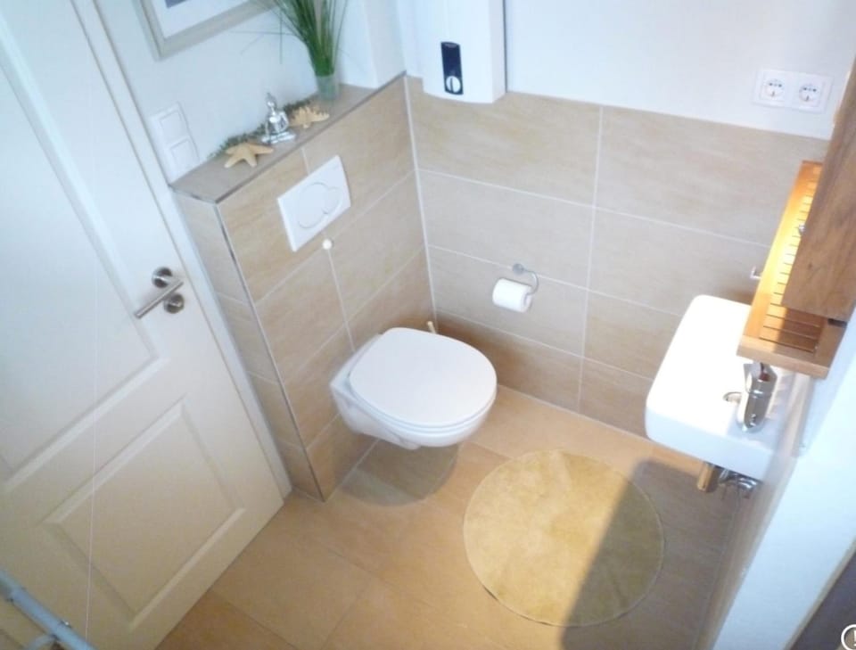 Toilet, Bathroom