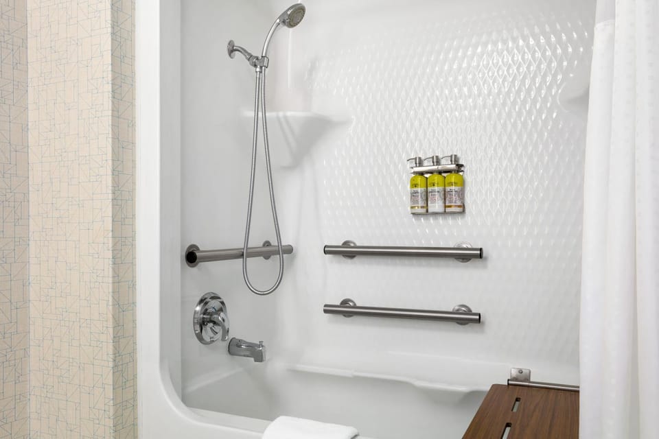 Bathroom, Guests, acessibility