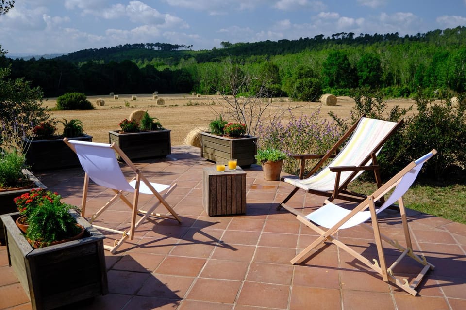 Property building, Balcony/Terrace, Swimming pool
