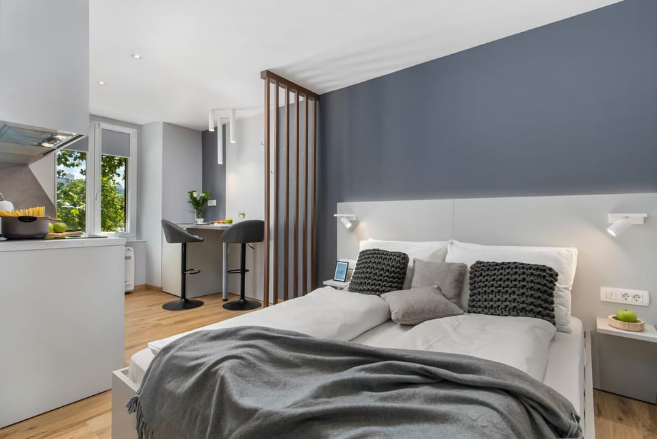Bed, Photo of the whole room, Bedroom