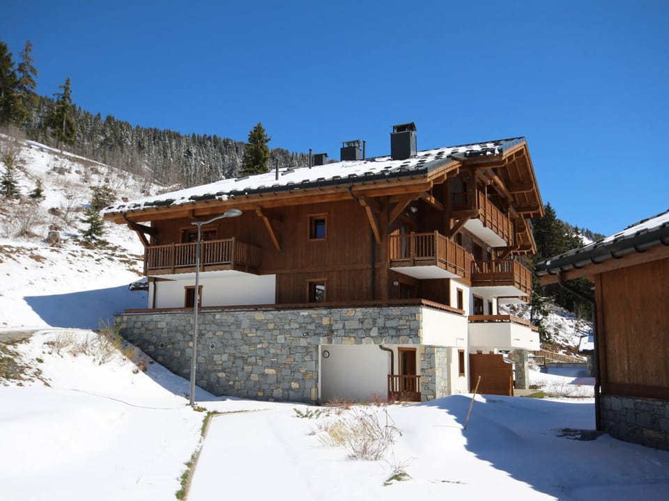 Appartement 2 pièces neuf avec parking et accès piscine - FR-1-293-244 Apartment in Villard-sur-Doron