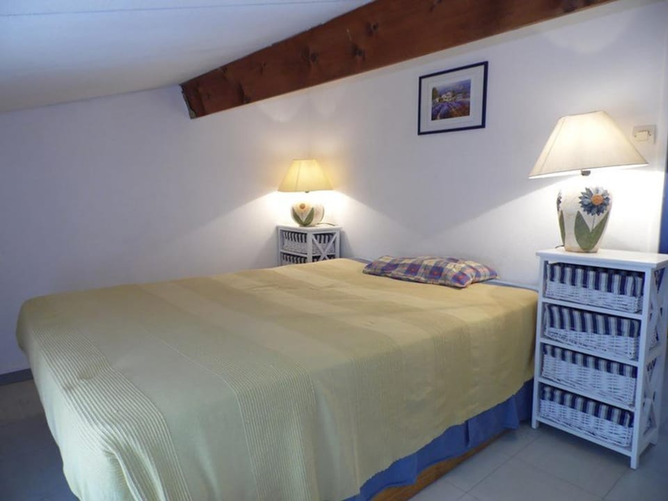Maison avec Terrasse et Piscine, Climatisation, Parking Privé, 34340 Marseillan - FR-1-326-660 House in Marseillan