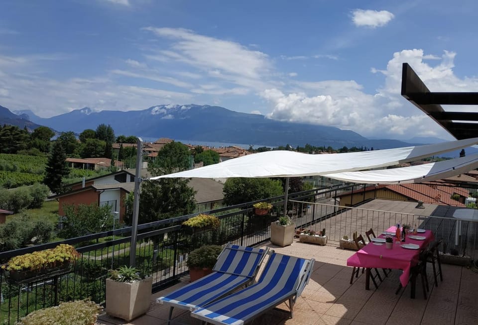 Portese la terrazza di Piero Apartment in Lake Garda