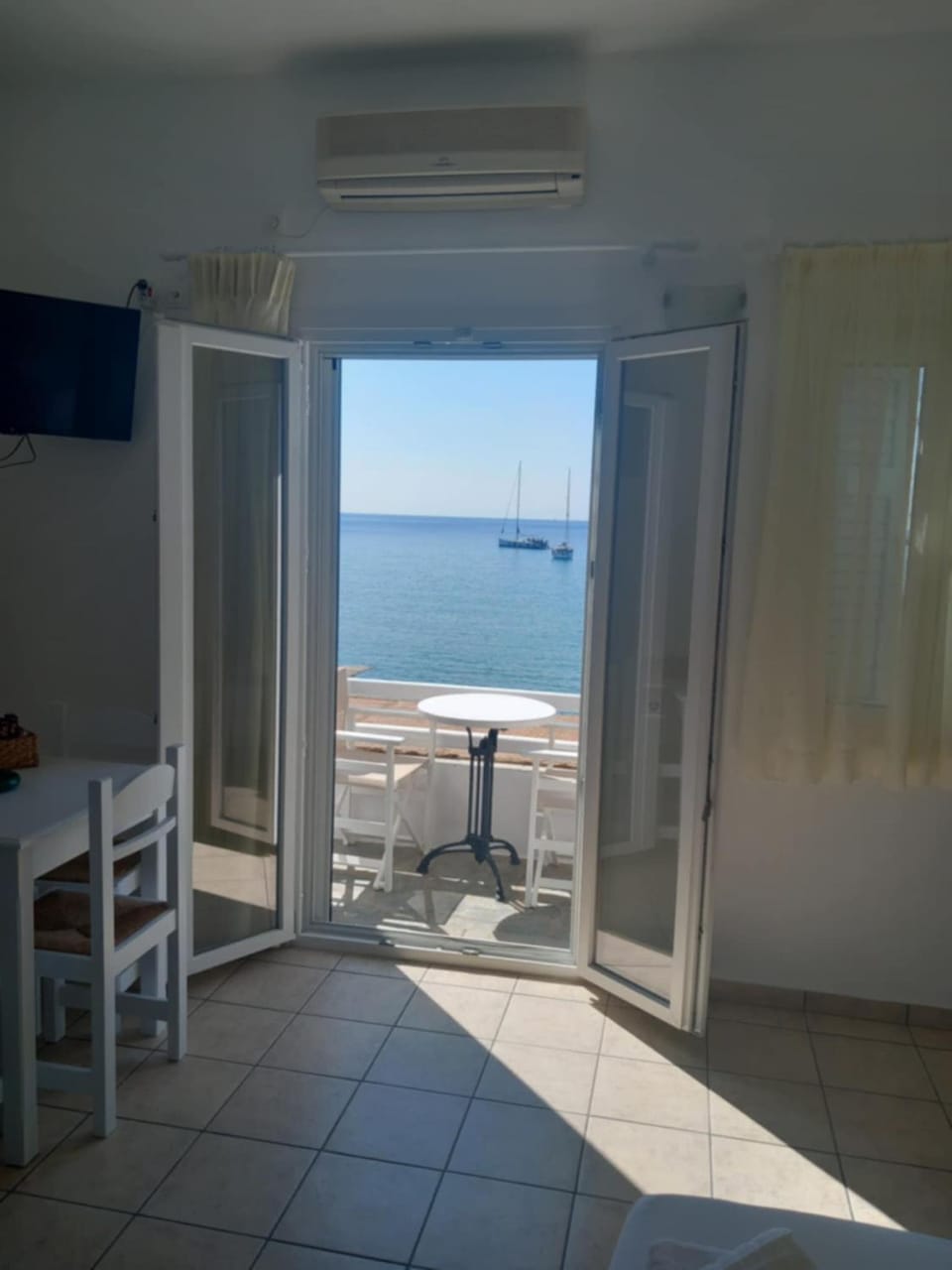 Studios Margarita Apartment hotel in Milos