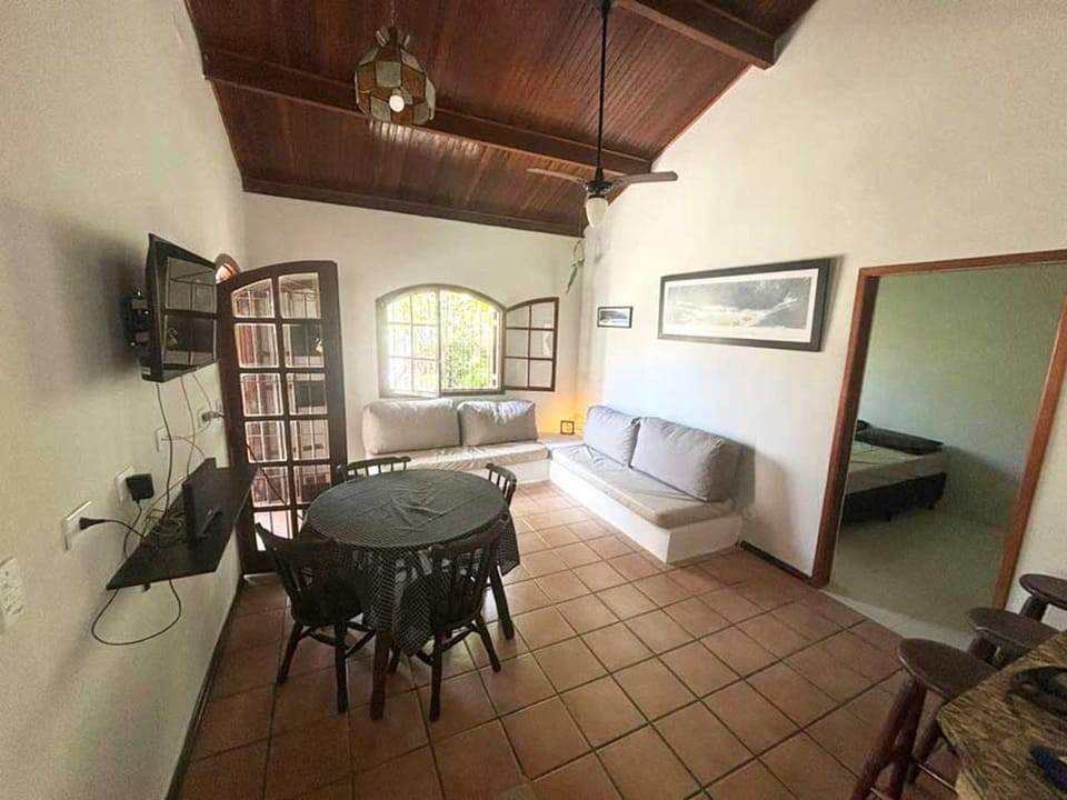 Communal lounge/ TV room, Bed, TV and multimedia, Living room, Seating area, Dining area, Evening entertainment