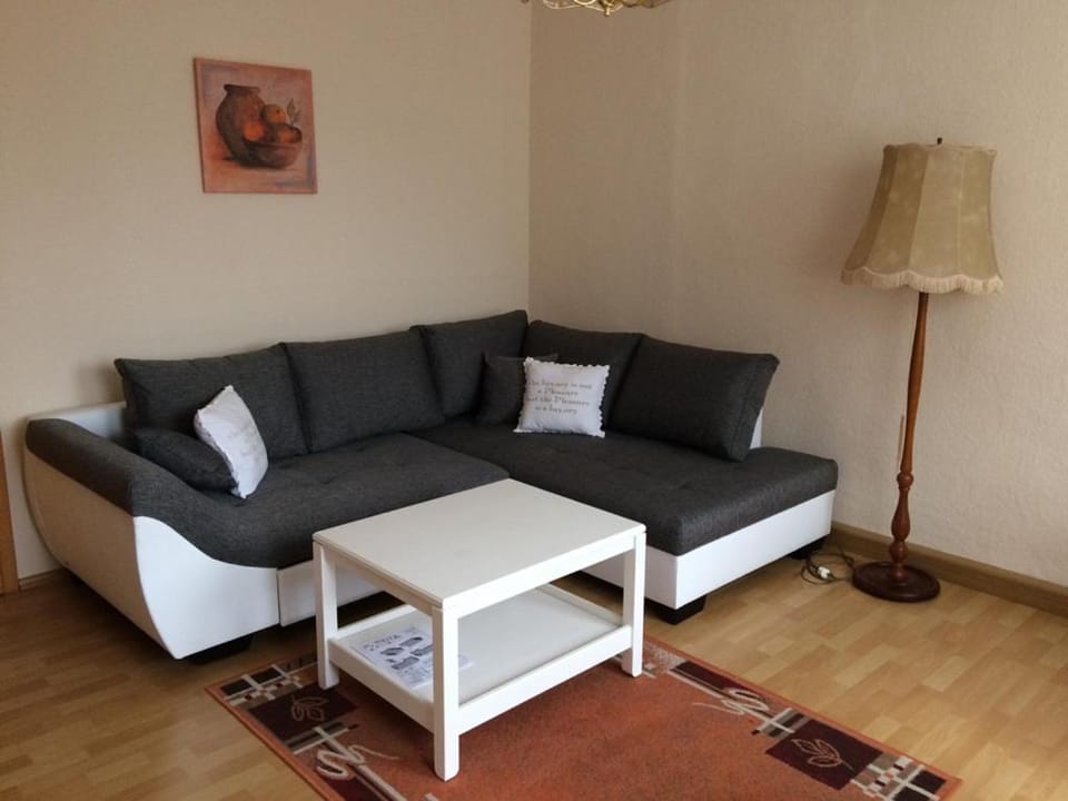 Living room, Photo of the whole room