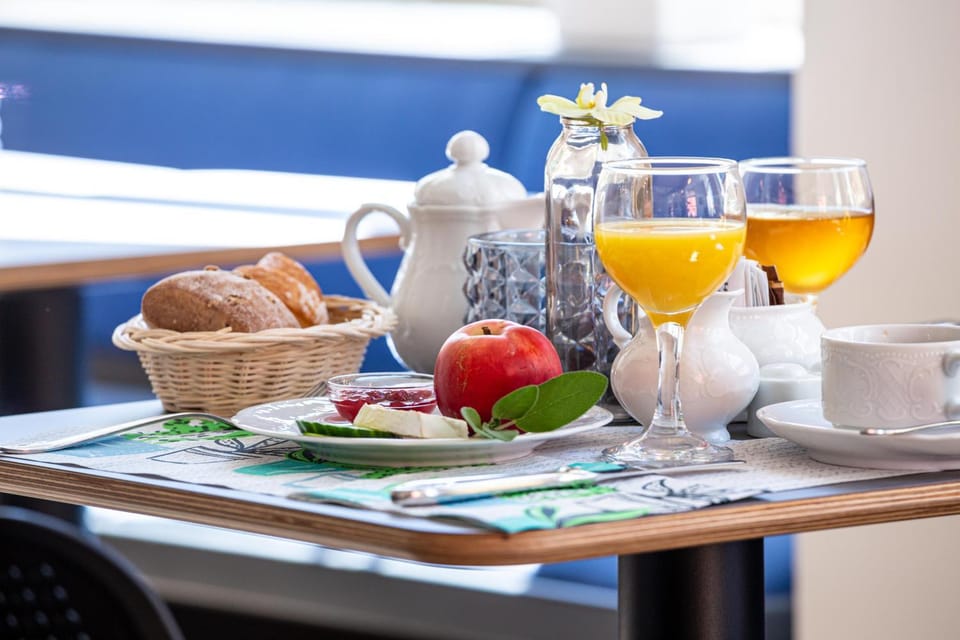 Food and drinks, Breakfast, Buffet breakfast