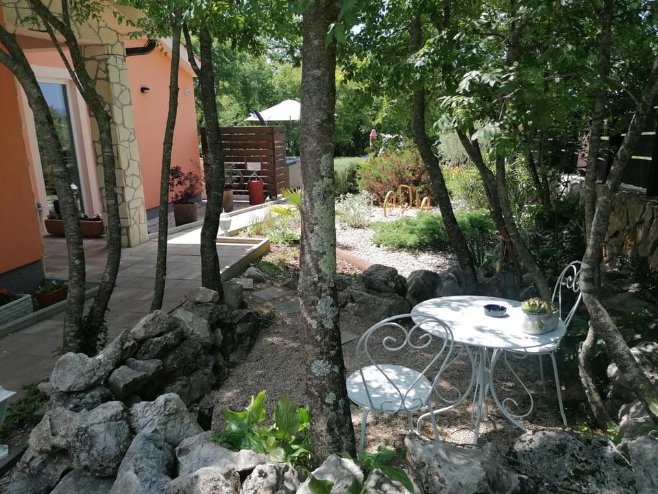 Property building, Facade/entrance, Natural landscape, Garden