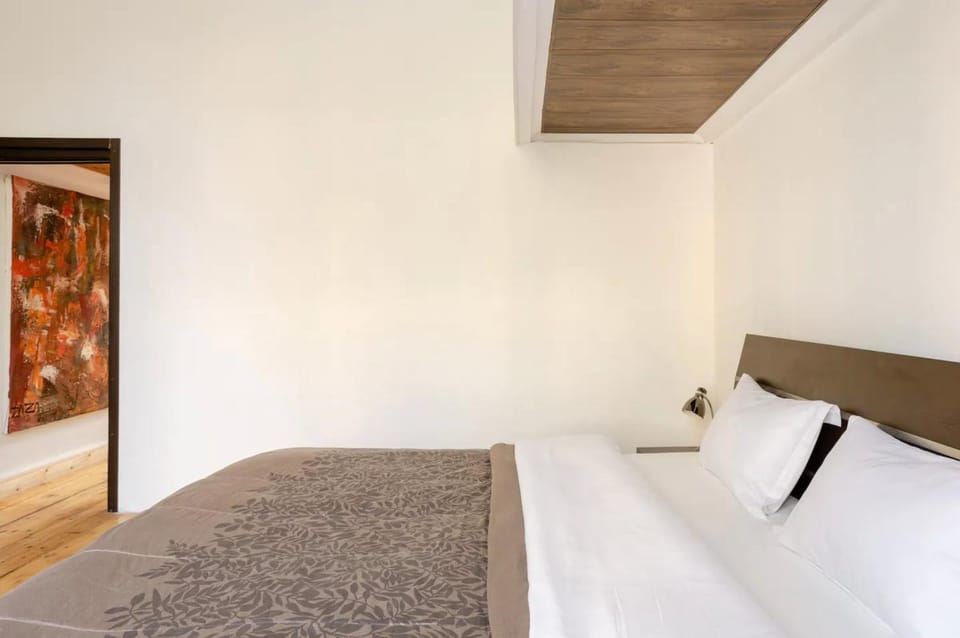 lovely Dulcet Loft In Center Of Rustaveli Apartment in Tbilisi, Georgia