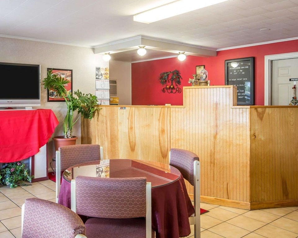 Lobby or reception, On site