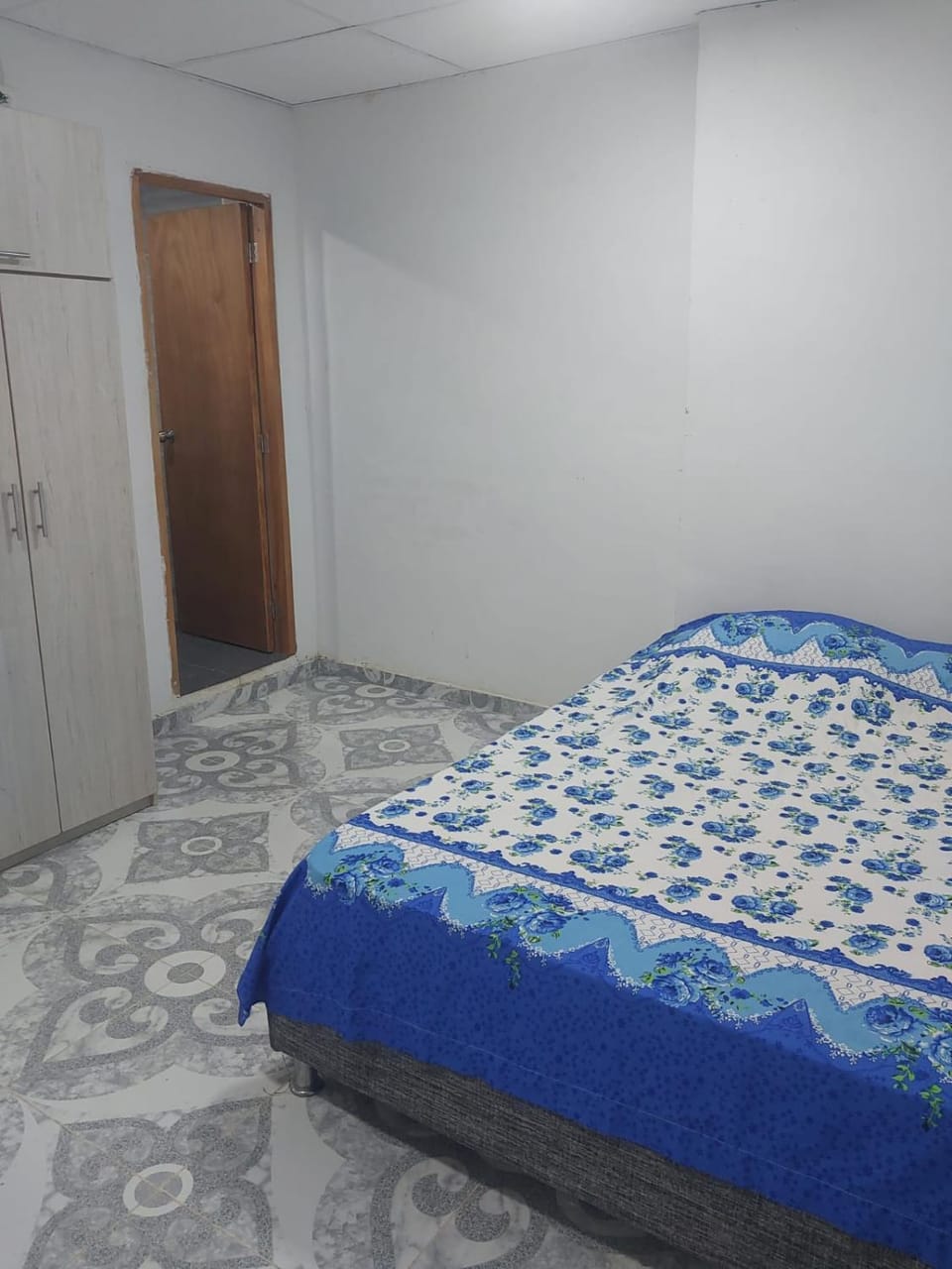 Bed, Photo of the whole room, Bedroom, wardrobe