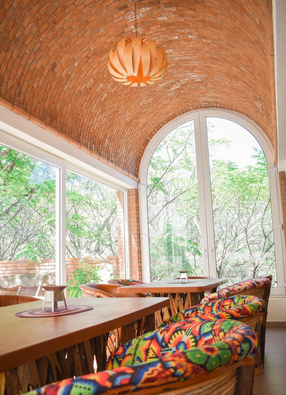 Dining area, Area and facilities