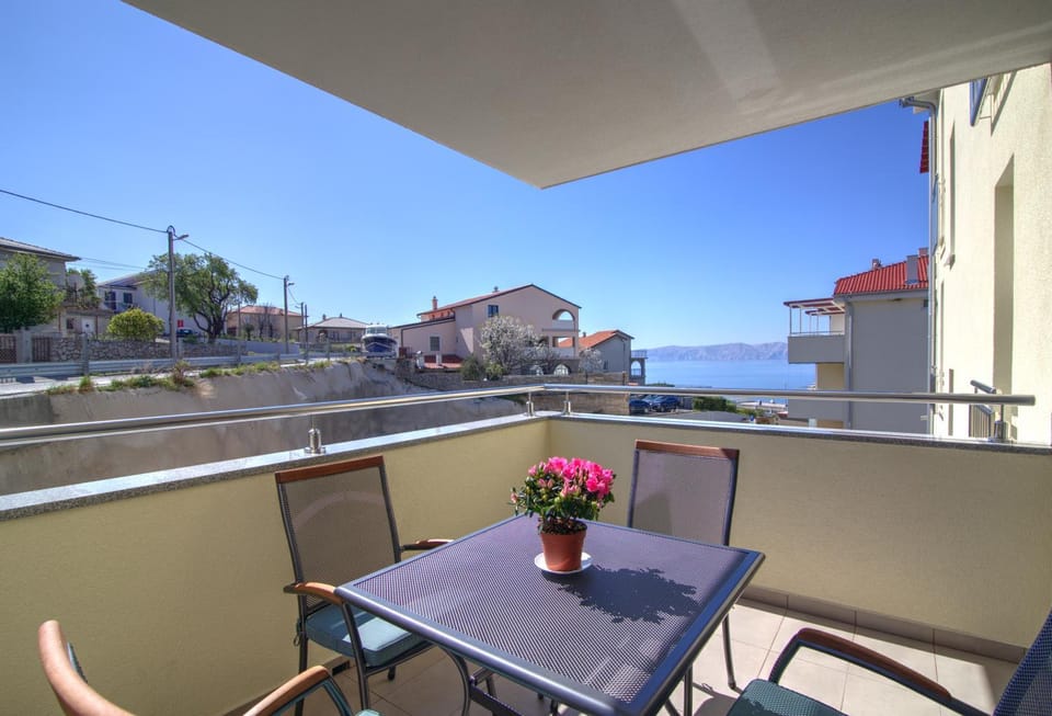 Apartment Waves-Villa Sunce Apartment in Lika-Senj County