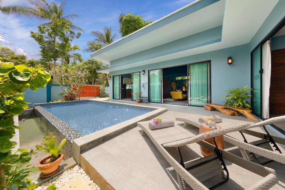 Patio, Facade/entrance, Pool view, Street view, Swimming pool, Swimming pool
