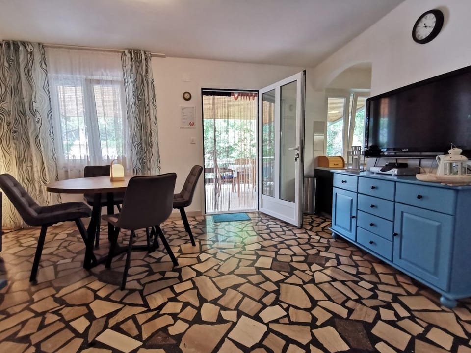 Apartman Magdalena Apartment in Cres