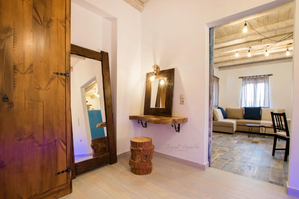 Bedroom, wardrobe