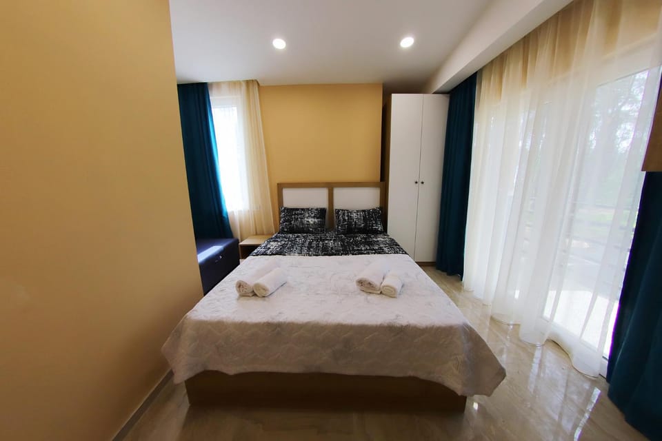 Garden, Balcony/Terrace, Bedroom