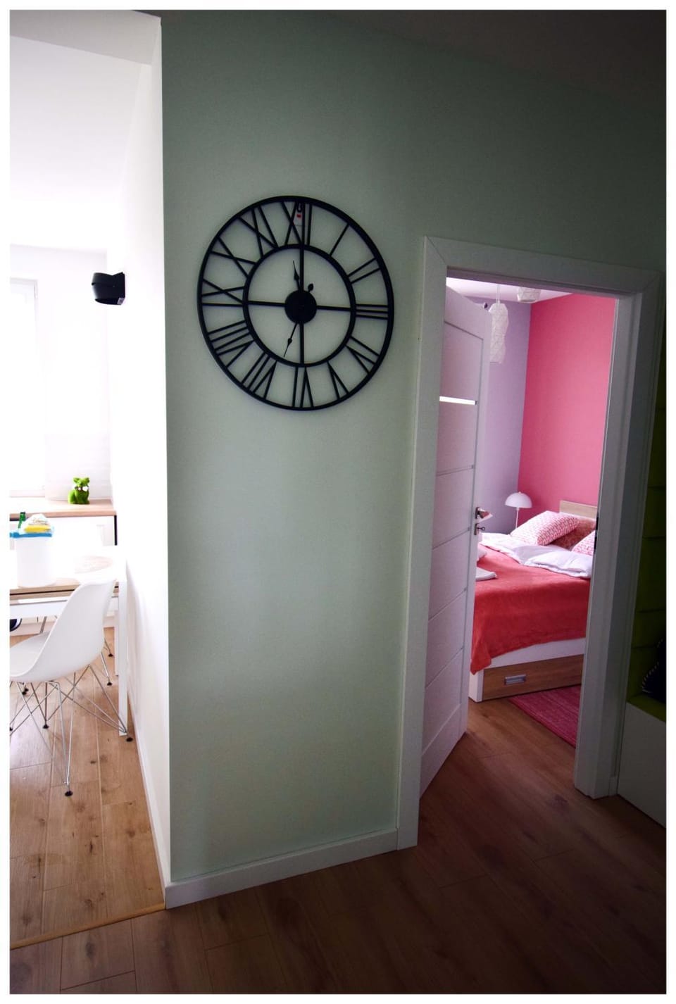 Color 24 Premium Apartment in Poland