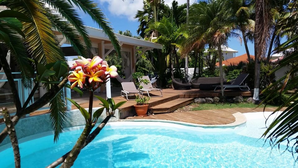 Property building, Pool view