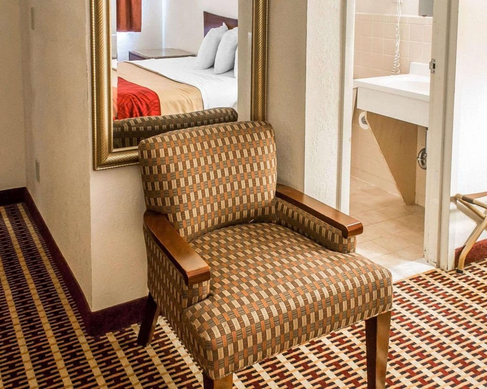 Photo of the whole room, On site