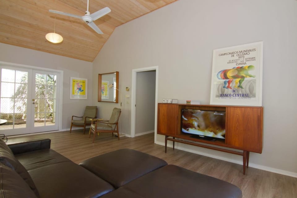 Atticus Cottage Apartment in Porepunkah