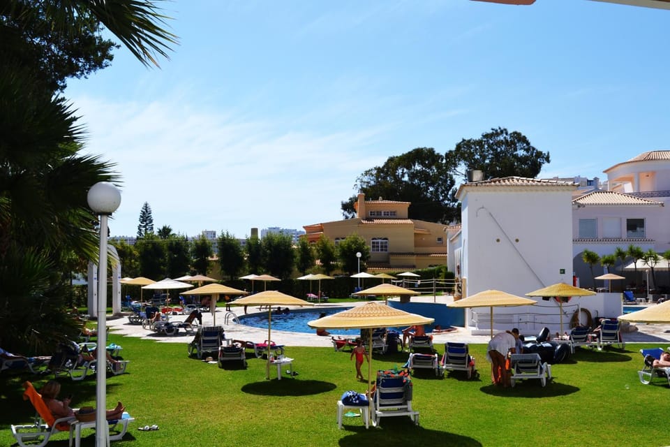 Patio, Restaurant/places to eat, Day, Night, Garden, Lounge or bar, Swimming pool, Time of day, Sunrise, Sunset