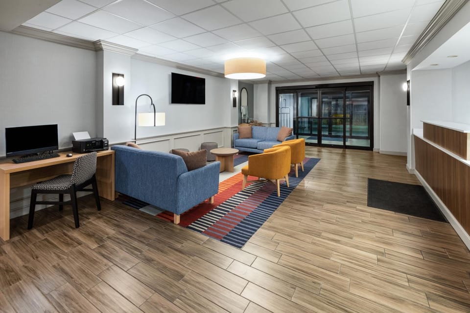Lobby or reception, Business facilities, Seating area