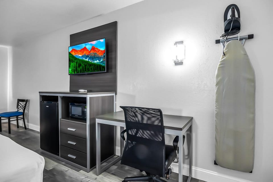 TV and multimedia, Seating area