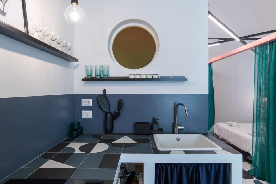 Kitchen or kitchenette