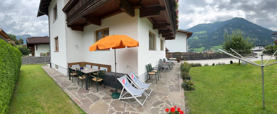 Ferienhaus Spitaler Apartment in Uderns