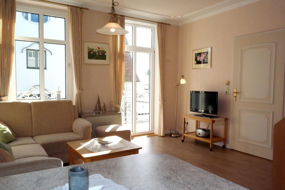 Haus Hansen - Wyk Whg 02 Apartment in Nordfriesland